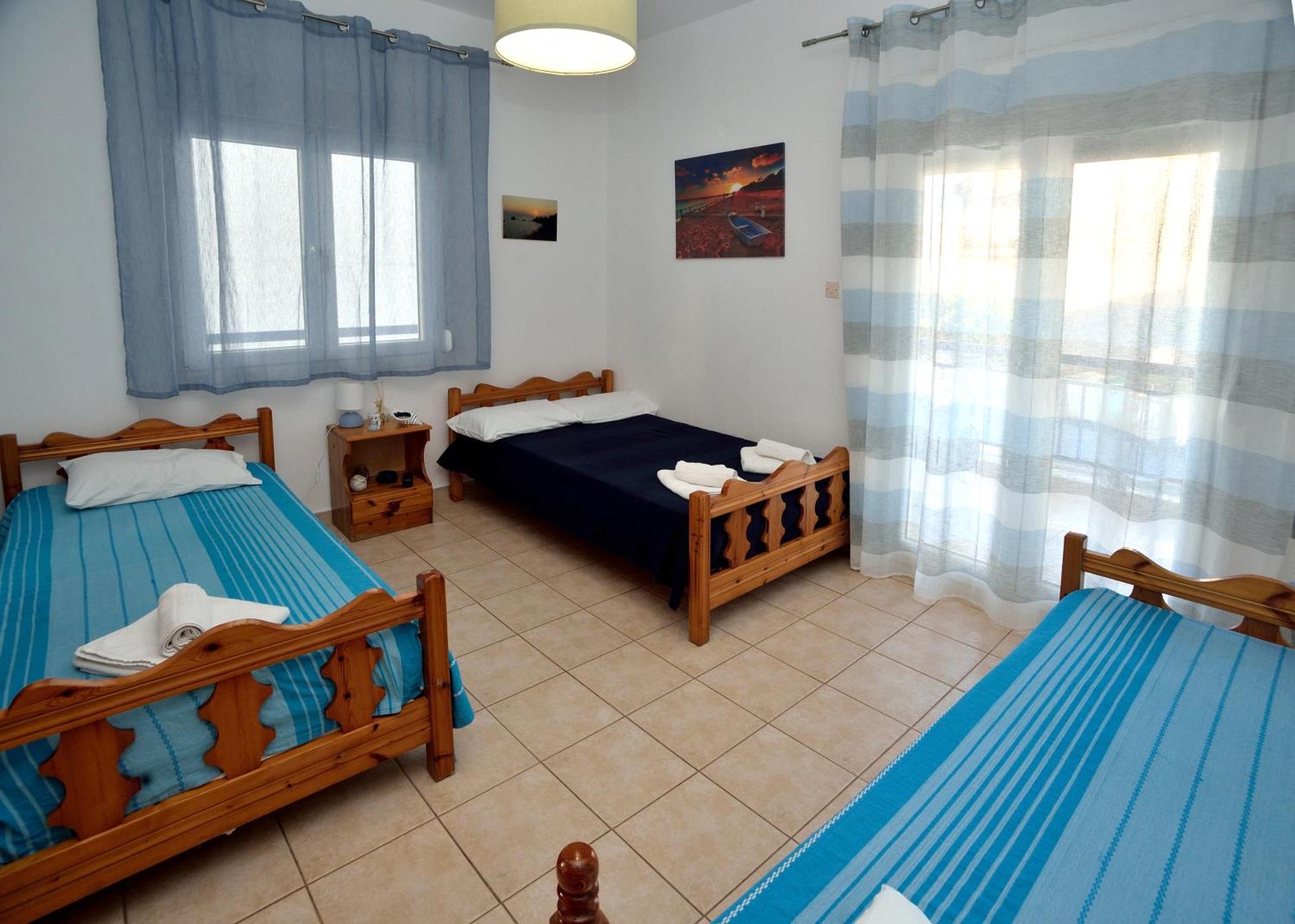 Maria Konstantinidis Apartments Nea Poteidaia Exterior photo